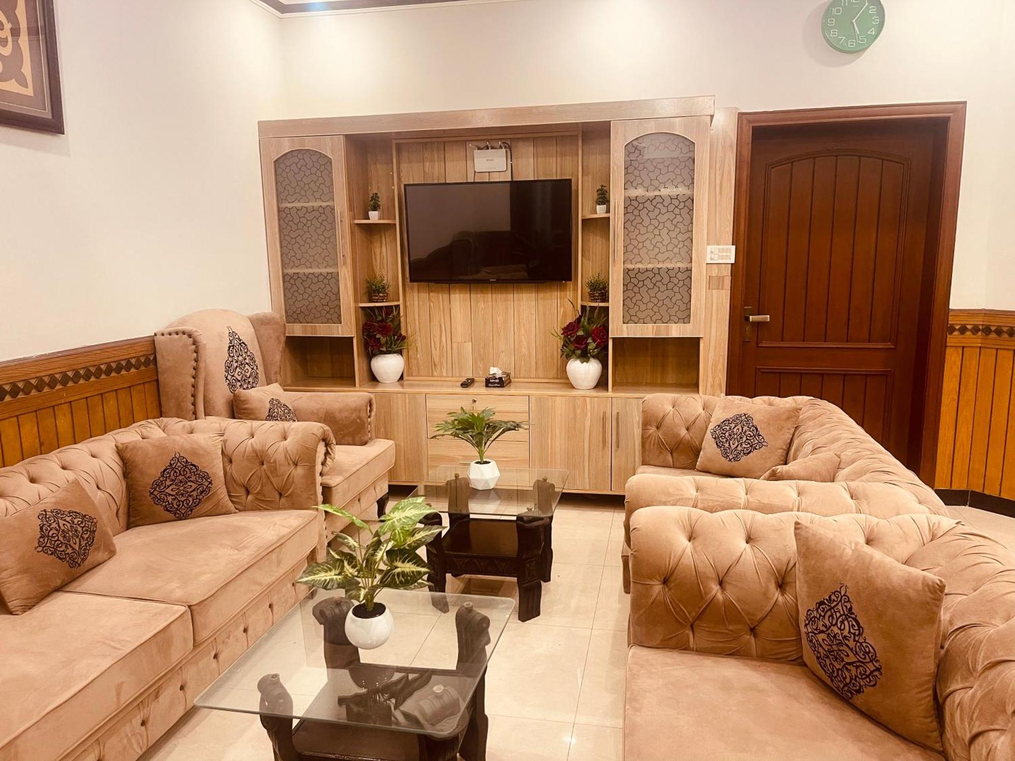 Britannia House Near Islamabad International Airport And Motorway エクステリア 写真